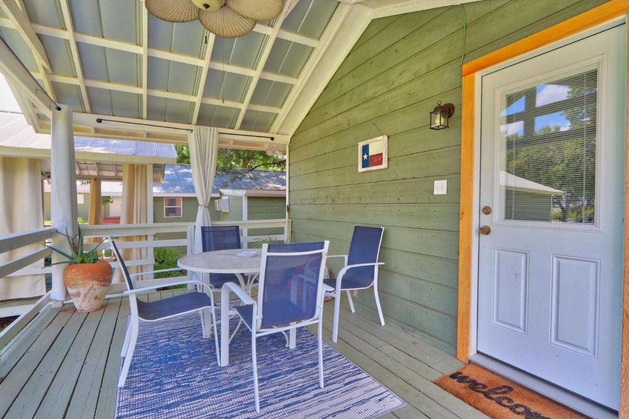 Creekside Cabins - The Texan Wimberley Luaran gambar